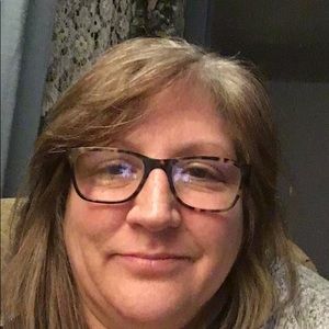 Meet your Posher, Eileen